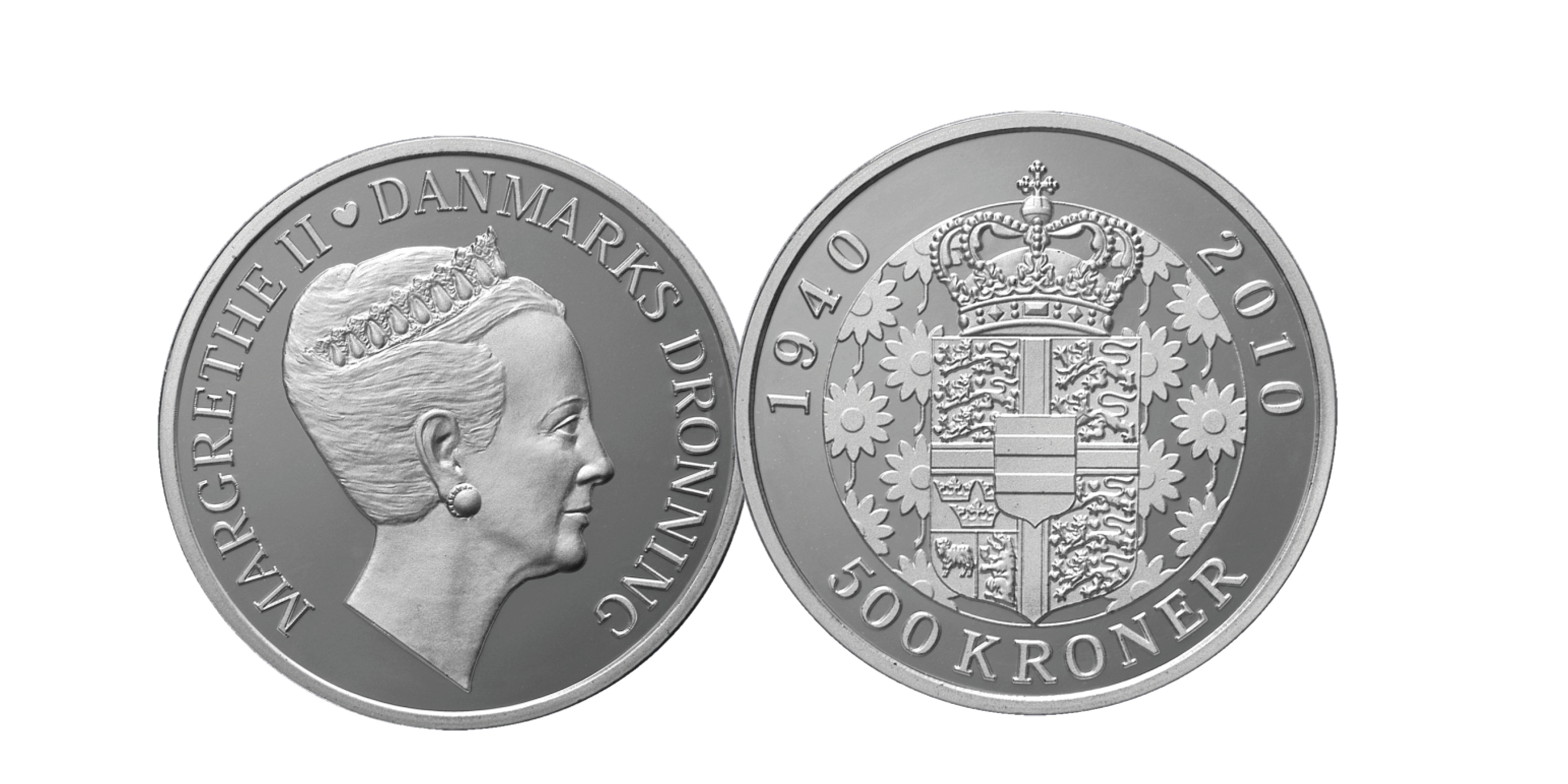 Denne officielle mønt med Hendes Majestæt er præget i 99,9% sølv, en diameter på 38 mm og en vægt på hele 31,10 gram. Mønten er præget i anledning af hendes 70 års fødselsdag 