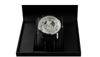 Armbåndsur med Silver Sovereign. limited-edition: Et eksklusivt ur i begrænset antal, der forener to af de mest populære samleobjekter; en mønt og et ur