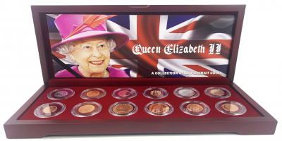 Flot sæt med 12 portrætter af Dronning Elizabeth II - en hyldest til dronningen