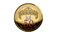 I anledning af Dronning Margrethes 50-års regentjubilæum, kan du nu bestille denne eftertragtede jubilæumsmedalje belagt med 24 karat fairmined guld og diamant støv